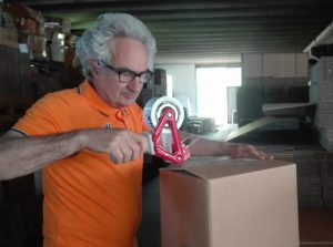 nastro adesivo con scatola ing Ferraris